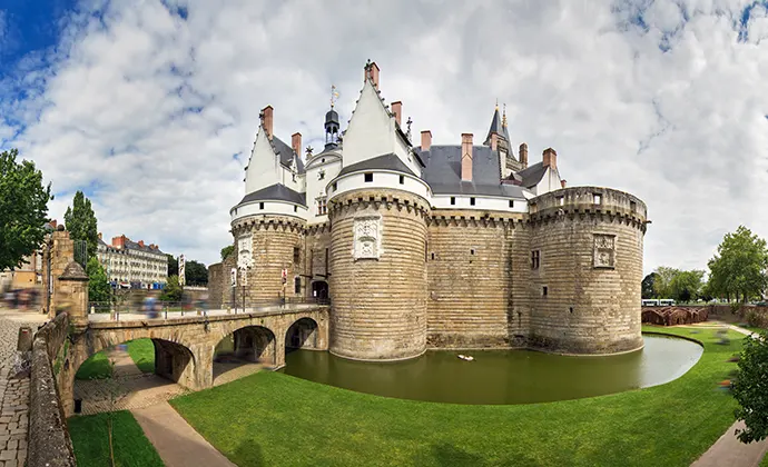 Châteaux et palais